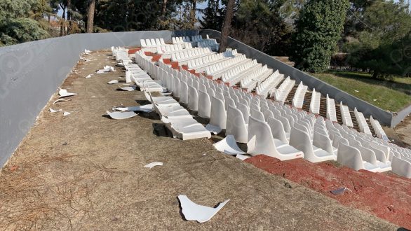 Άγνωστοι ξέσπασαν στο αμφιθέατρο της Ορεστιάδας