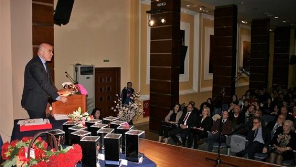 Τιμητική βράβευση γυναικών με πολύπλευρη προσφορά από την ΠΑΜΘ