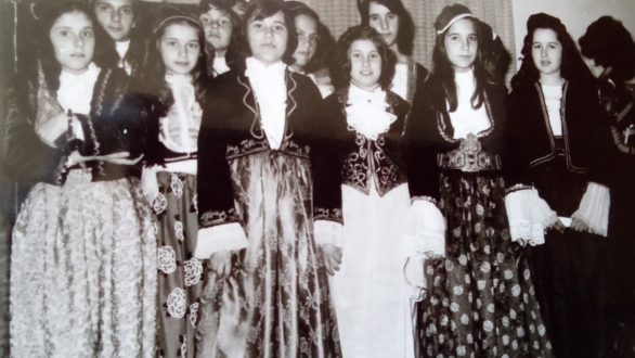 “Η Δέσπω…οι γυναίκες…και ο χορός του Ζαλόγγου” σε σχολική γιορτή στο 2ο Δημοτικό Σχολείο…δεκαετία του ’70…