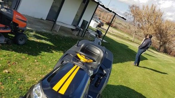 Ολοκληρώθηκε ο εξοπλισμός των ποδοσφαιρικών γηπέδων του Δήμου Αλεξανδρούπολης με χλοοκοπτικά