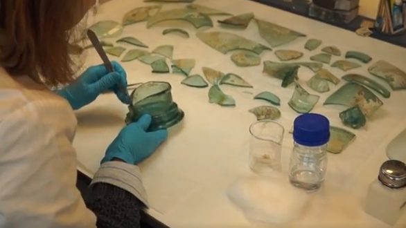 Αρχαιολογικό Μουσείο Αλεξανδρούπολης: Ξαναζωντανεύοντας γυάλινο αγγείο από τον τύμβο Λουτρού!