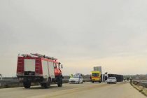 Ανατροπή νταλίκας έξω από το Ορμένιο