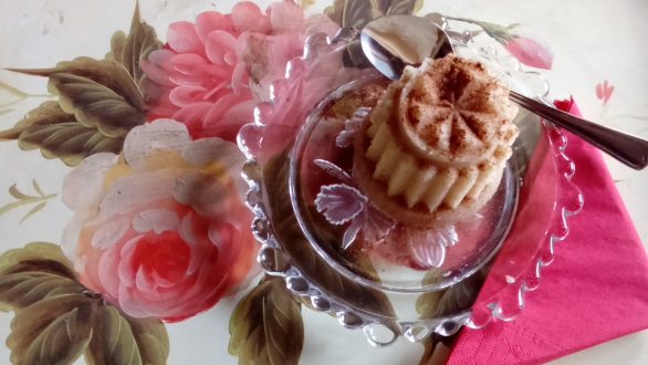 Χαλβάς σιμιγδαλένιος λόγω νηστείας…και λόγω μνήμης…