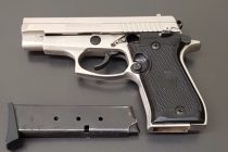 Συνελήφθη 34χρονος με ένα πιστόλι κρότου