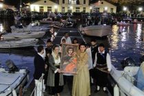 Αναπαράσταση «Άφιξη της εικόνας της Παναγίας της Τρυφώτισσας από την Αίνο»