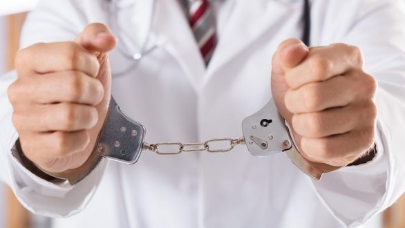 Χάνουν το τεκμήριο της αθωότητας οι γιατροί ( ; )