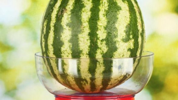 Καύσωνας: Τι να φάτε και τι να αποφύγετε στην μεγάλη ζέστη