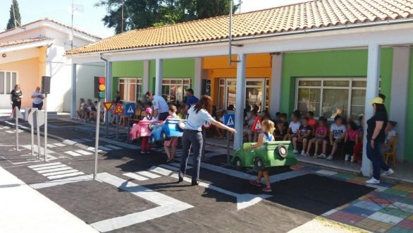 255 ενημερωτικές διαλέξεις σε μαθητές σχολείων στην ΑΜΘ από την Ελληνική Αστυνομία