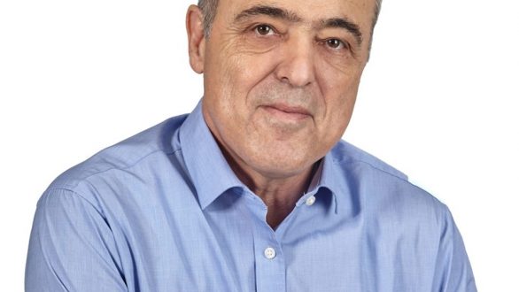 Β. Τσολακίδης: «Ο κόσμος να σκεφτεί πριν πάει να ψηφίσει»