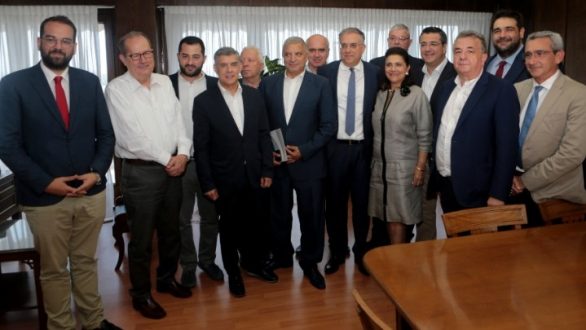 Στη συνάντηση των περιφερειαρχών  με τον Υπουργό Εσωτερικών ο περιφερειάρχης ΑΜΘ Μέτιος