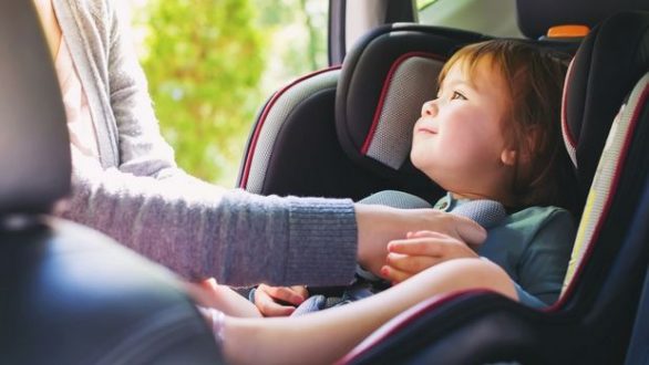 Συμβουλές για ασφαλή οδήγηση με παιδιά
