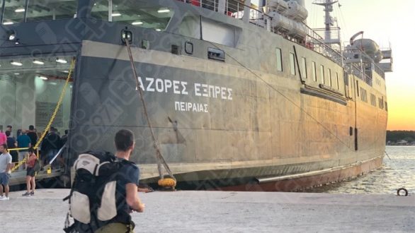 Δεν κατάφερε να δέσει στο λιμάνι της Σαμοθράκης το «AZORES EXPRESS» στο πρώτο του ταξίδι