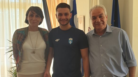 Υποδοχή του Χρυσού Παραολυμπιονίκη Δημοσθένη Μιχαλεντζάκη στη Διοίκηση του Δ.Π.Θ.