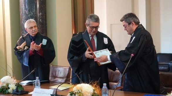 Ο καθηγητής του ΔΠΘ Μ.Γ. Βαρβούνης αναγορεύθηκε επίτιμος διδάκτορας του Πανεπιστημίου του Βουκουρεστίου στη Ρουμανία