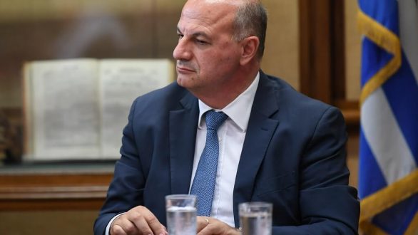 Μετά τις αντιδράσεις, αποσύρεται η διάταξη περί βλασφημίας στον νέο Ποινικό Κώδικα