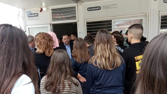 Επίσκεψη και συζήτηση του Δημάρχου Αλεξανδρούπολης στις Φέρες λόγω της κατάληψης