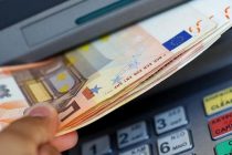 Δεύτερη πληρωμή για το επίδομα των 800 ευρώ, εγκρίθηκαν 84,6 εκ