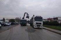 Απομακρύνονται τα εγκαταλελειμμένα και κατασχεμένα οχήματα από την πόλη του Σουφλίου