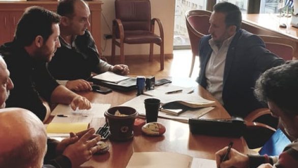 Συνάντηση Ζαμπούκη με τη διοίκηση του σωματείου ιδιοκτητών ΤΑΞΙ Αλεξανδρούπολης «Η ΟΜΟΝΟΙΑ»