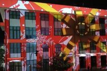 Η μαγεία των Χριστουγέννων “ζωντάνεψε” στο κτήριο του Δημαρχείο Αλεξανδρούπολης!