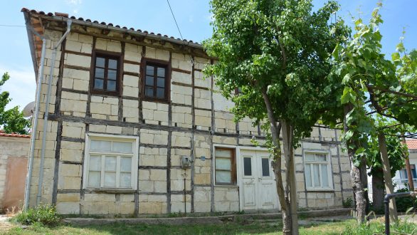 Στο Εθνικό Ευρετήριο Άυλης Πολιτιστικής Κληρονομιάς εγγράφηκε η Λιθοξοϊκή Τέχνη των Μεταξάδων