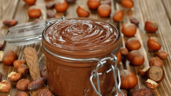 Πώς να φτιάξετε σπιτική πραλίνα