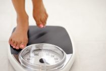 Νέες μελέτες: Μετά τα 18 οι νέοι βάζουν ευκολότερα κιλά