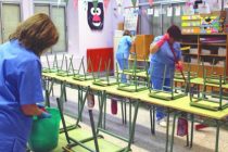 Κινητοποίηση ετοιμάζουν για αύριο οι σχολικές καθαρίστριες