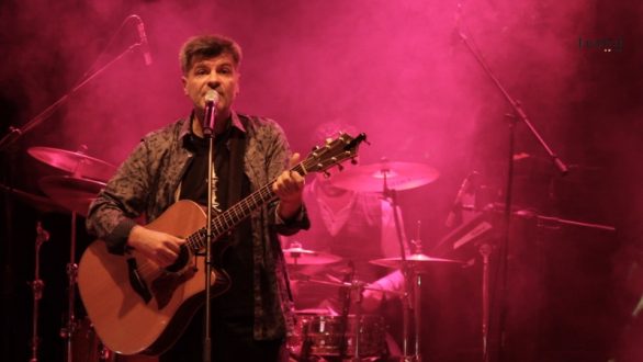 Ο Φοίβος Δεληβοριάς έγραψε τραγούδι για την Ελένη Τοπαλούδη