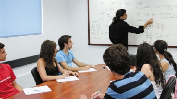 Κλειστά θα παραμείνουν και τα φροντιστήρια τις επόμενες 14 ημέρες