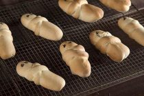 Συνταγή για λαζαράκια: Παραδοσιακά ψωμάκια για το Σάββατο του Λαζάρου