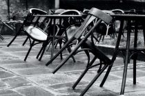Empty Chairs από τους ανθρώπους της μαζικής εστίασης της Ορεστιάδας
