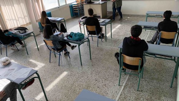 Ορεστιάδα: Επανήλθαν στα θρανία οι μαθητές της Γ’ λυκείου