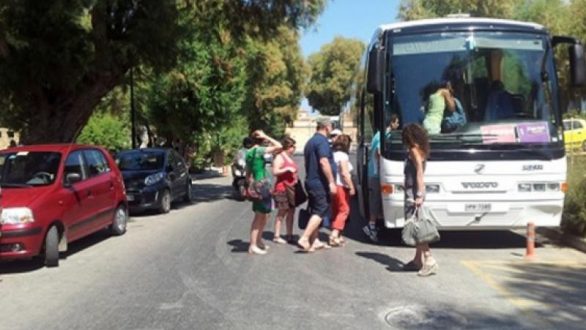 Ερώτηση βουλευτών του ΣΥΡΙΖΑ για την επιστροφή των χρημάτων των σχολικών εκδρομών