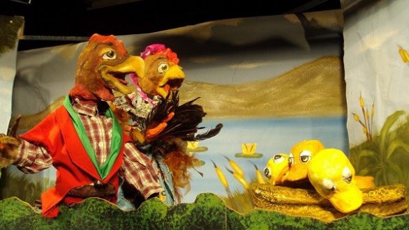 Η παράσταση κουκλοθέατρου “Το Ασχημόπαπο” στο Μουσείο Μετάξης