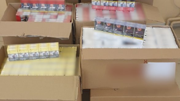 Συνελήφθη ημεδαπός ο οποίος εντοπίσθηκε να κατέχει 2.987 πακέτα λαθραίων τσιγάρων