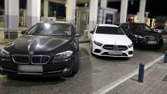 Κήποι: Σύλληψη τριών ατόμων για κλεμμένα οχήματα και πλαστές άδειες κυκλοφορίας