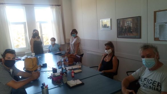 Επίσκεψη της Αυτόνομης Κίνησης Πολιτών «Είναι στο Χέρι Μας» σε σχολεία