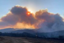 Σε ύφεση η πυρκαγιά στην Νίψα – Έκαψε ήδη 12.000 στρέμματα