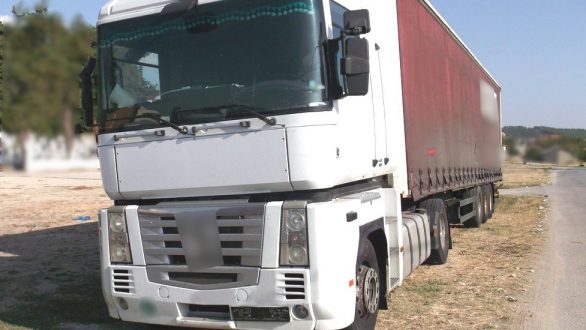 Φέρες: Σύλληψη δύο διακινητών με δύο άτομα