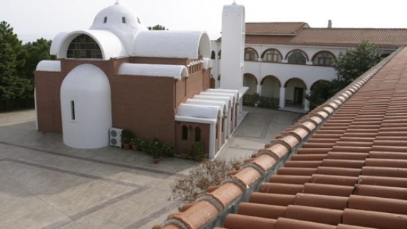 Κρούσματα κορονοϊού και θάνατος μοναχής στην Ιερά Μονή «Παναγίας του Έβρου» στη Μάκρη