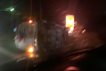 Αυτοκίνητο «πέταξε» από τον κάθετο άξονα στον παράδρομο