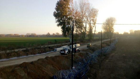 Ξεκίνησαν οι εργασίες στο βόρειο τμήμα για τον “φράχτη” του Έβρου