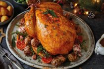 Γαλοπούλα γεμιστή με κουκουνάρι