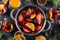 Σπιτικό, ζεστό αρωματικό κρασί