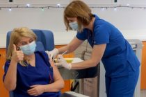 Άρχισε ο εμβολιασμός στη χώρα μας