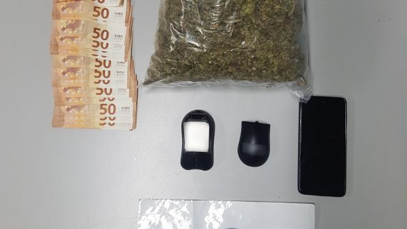 Συνελήφθη ημεδαπός κατηγορούμενος για διακίνηση ναρκωτικών