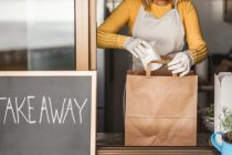 Νέες απαγορεύσεις και πρόστιμα για καφετέριες και take away