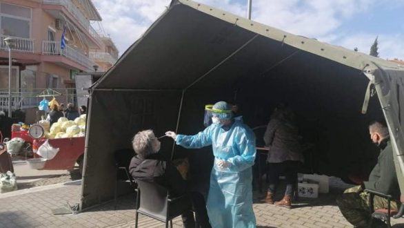Δωρεάν rapid tests για τους δημότες στη λαϊκή αγορά Φερών