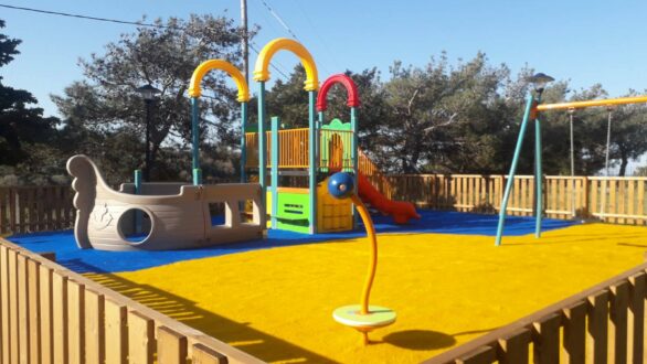Νέες παιδικές χαρές απέκτησε η Σαμοθράκη